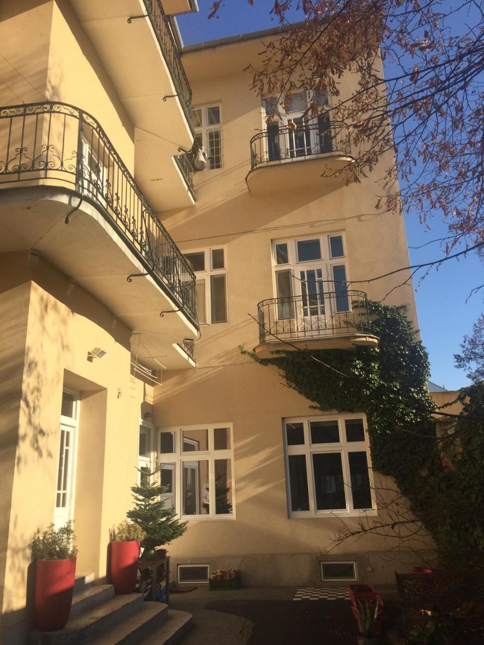 Moyzesova Apartment *